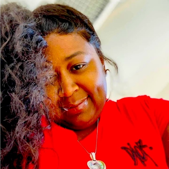 Hi 👋🏽 I’m Jamie - Picture 1 of 1